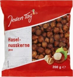 Jeden Tag Haselnusskerne Ganz